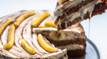 Bananová torta s karamelovou polevou