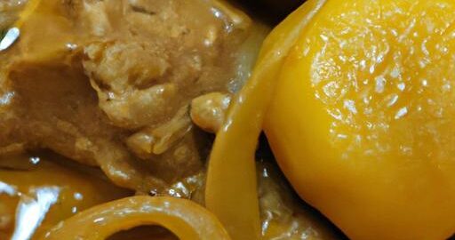 Staročeský guláš s knedlíkem