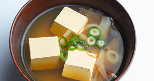 Japonská polévka miso s tofu