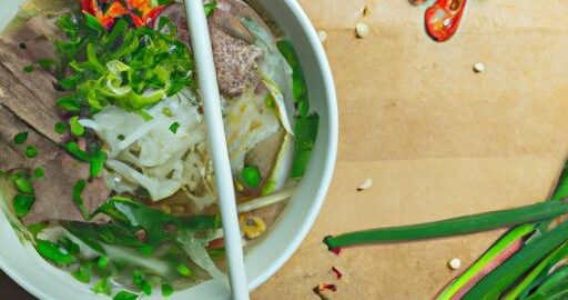 Phở bò, tradiční vietnamská polévka