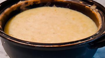 Hrnec po krkánovsku s kynutými knedlíky