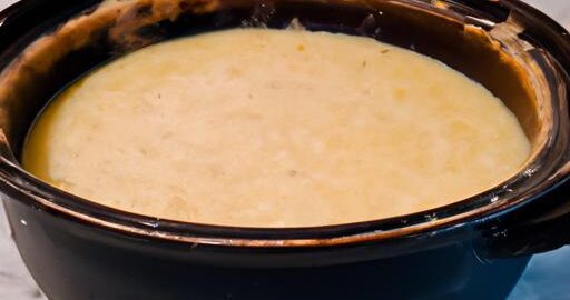 Hrnec po krkánovsku s kynutými knedlíky